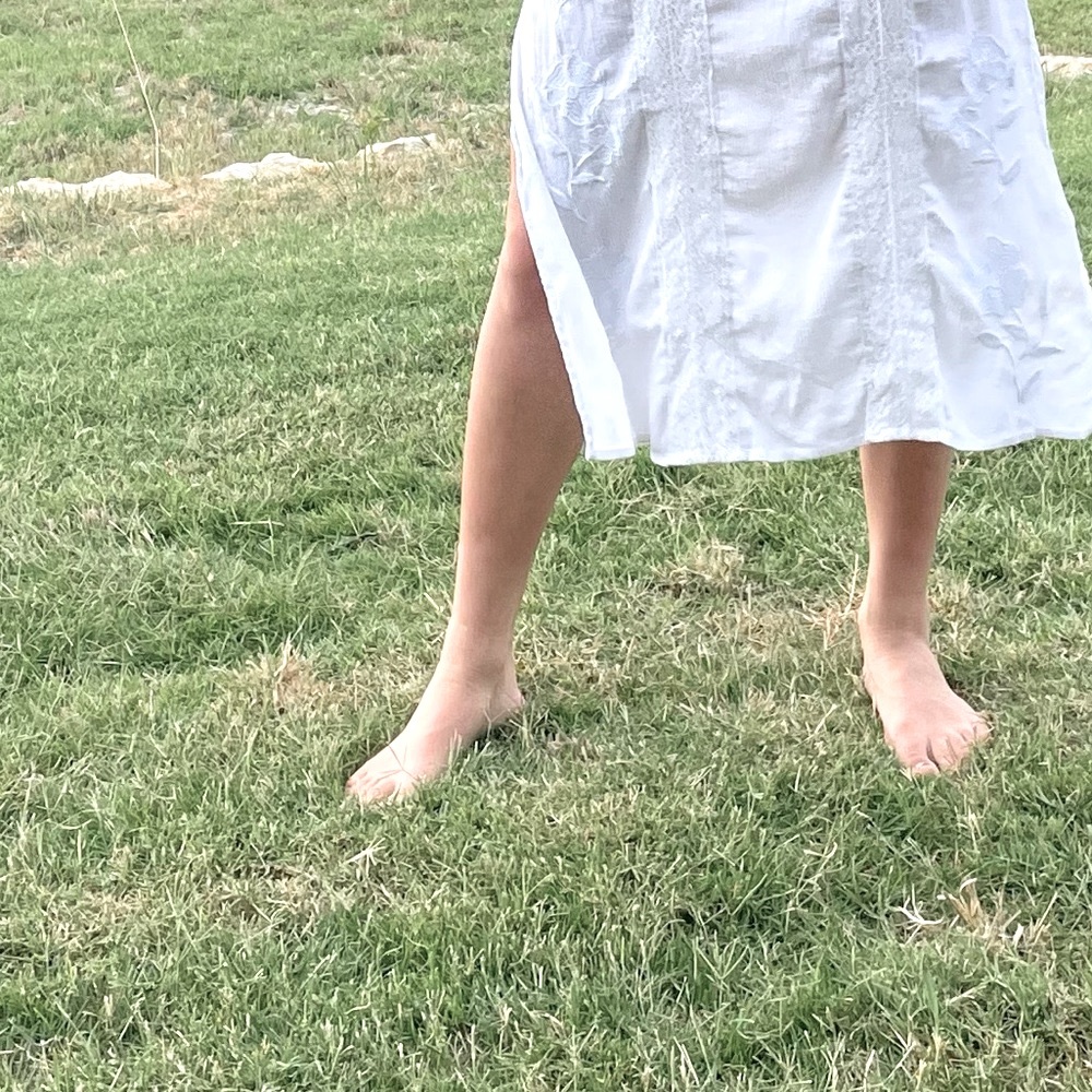 Zara White Embroidered Lace Trim Dress with Side Vents - Picture 14 of 15